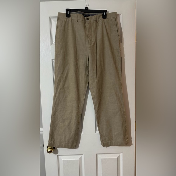 Banana Republic Mens Emerson chino fit pants are a size 36. - Picture 1 of 11